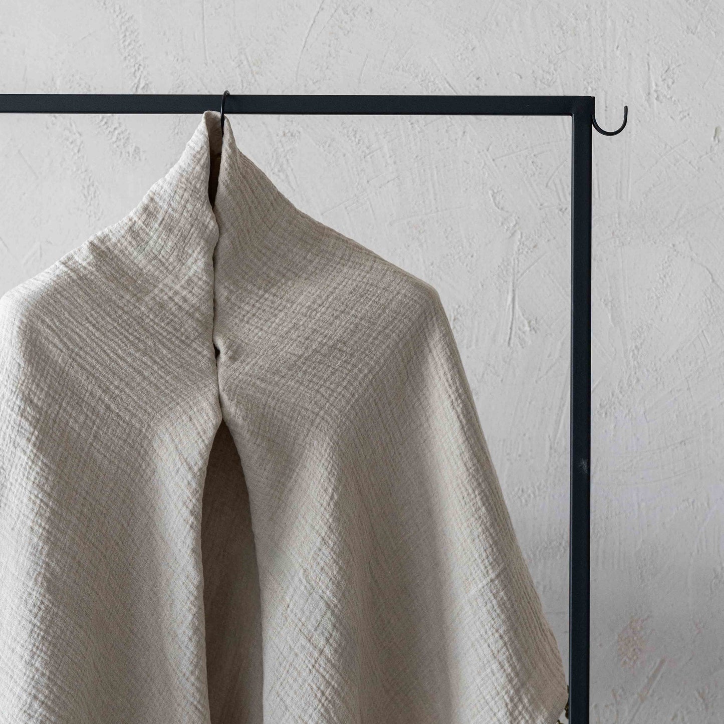 Reed Powder Coated Standing Floor Cloth Hanger