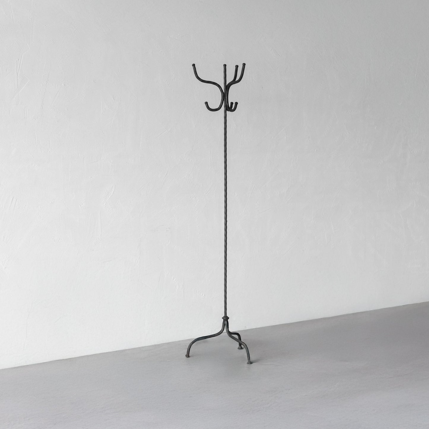 Coat Nest - Standing Floor Cloth Hanger