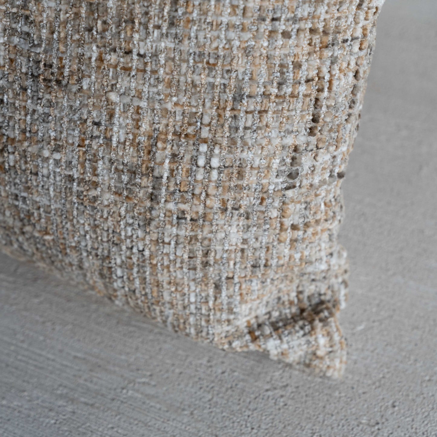 Blendform – Beige Cushion Cover